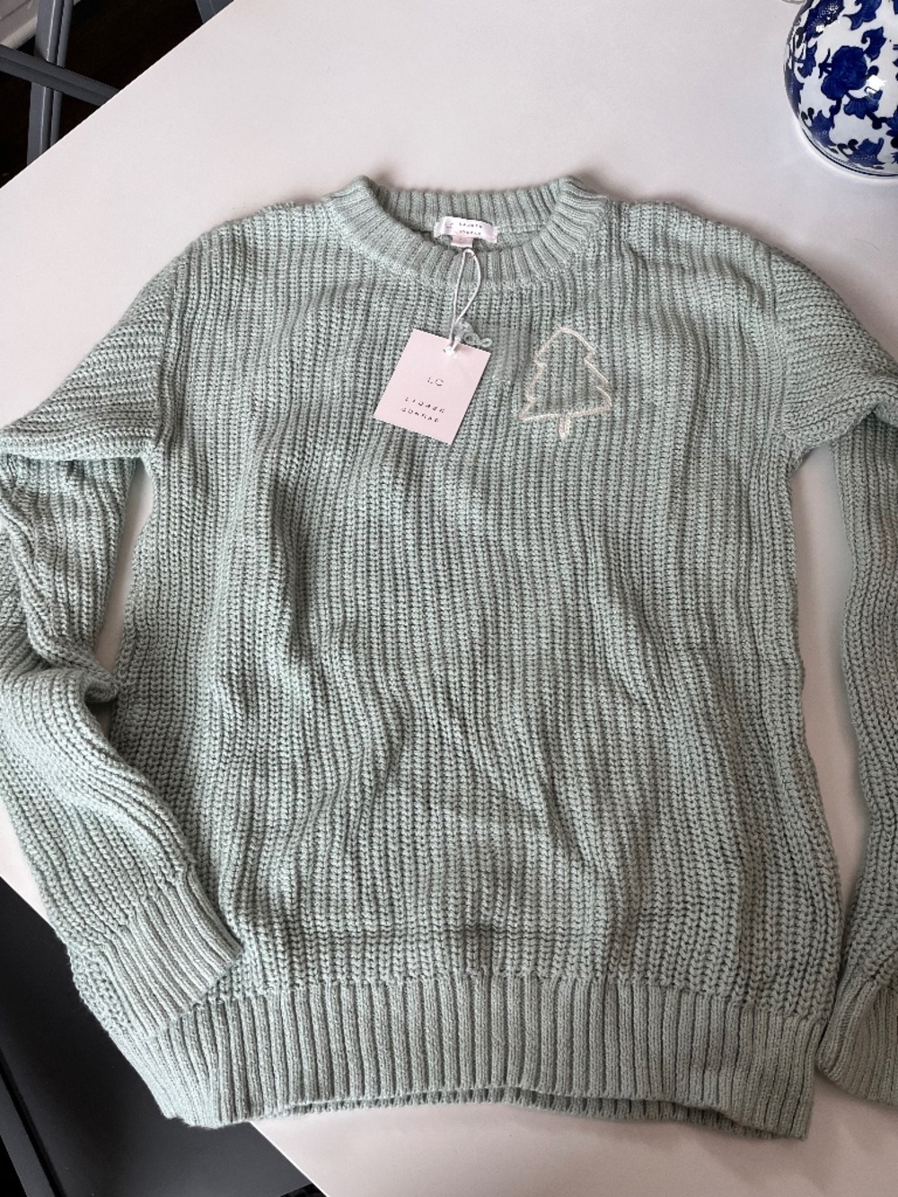 LC Lauren Conrad Sweater size XS! 100 Percent organic cotton! NWT